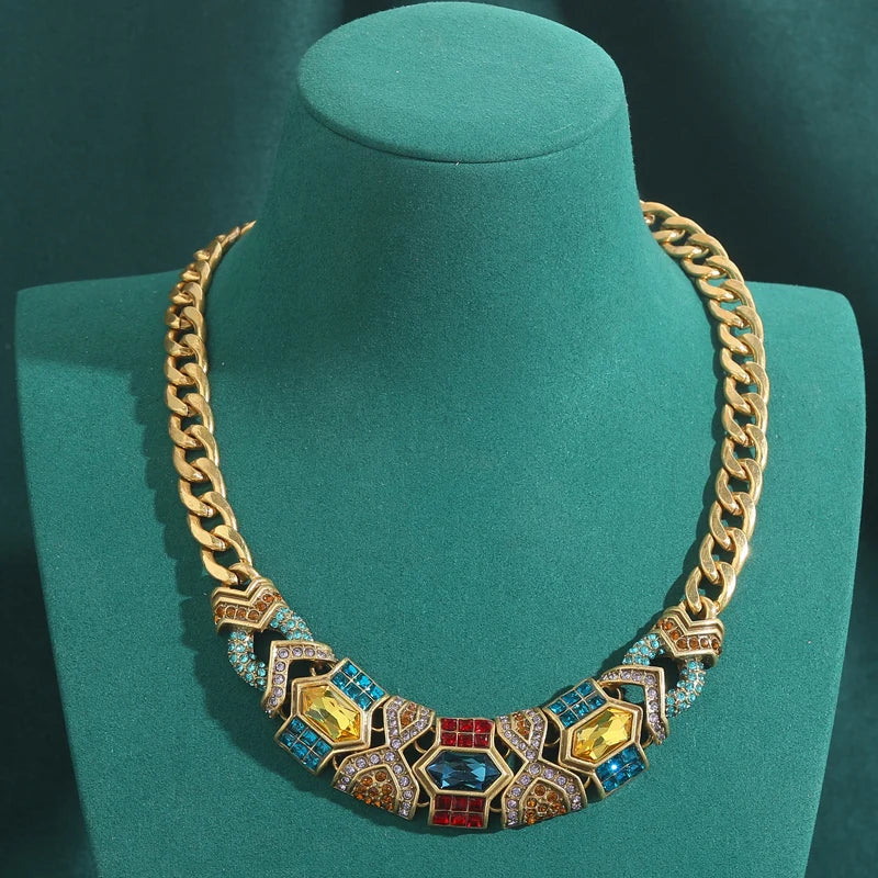 Vintage Jewelry Couleur or Elegant Strass Collier Collier For Femme Couleurful Cristal Moon Gothique Collier luxe Antique 2025