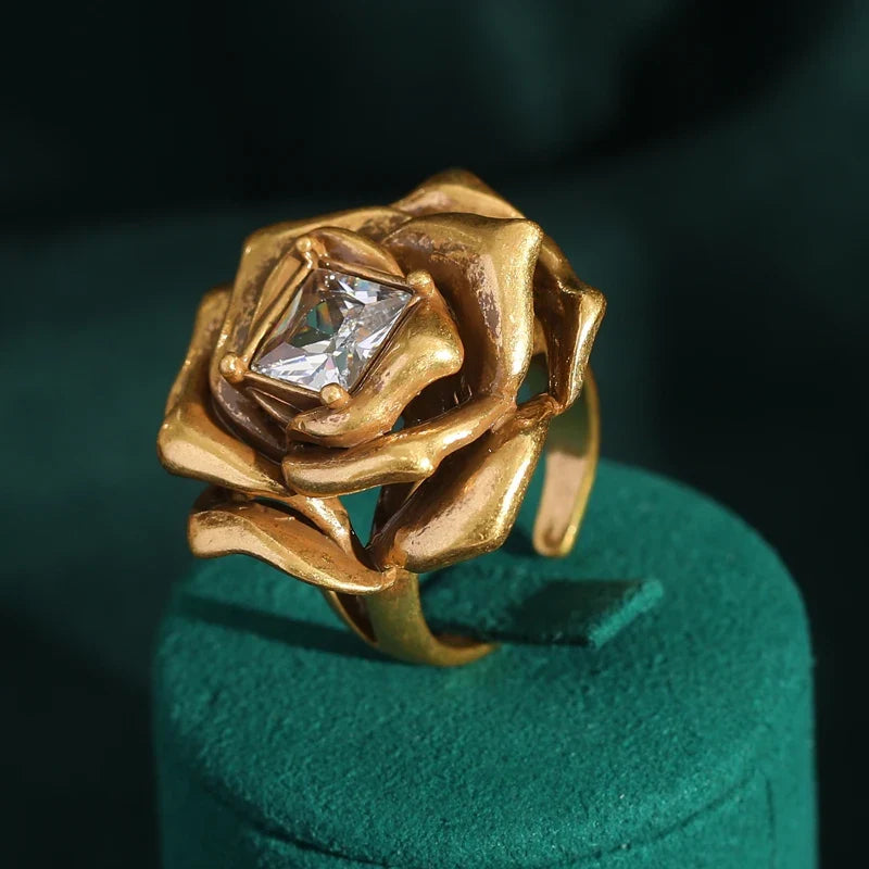 Femme Carré Cubic Zirconia Camellia Fleur Vintage Couleur or 3D Multi-layered Rose Bague