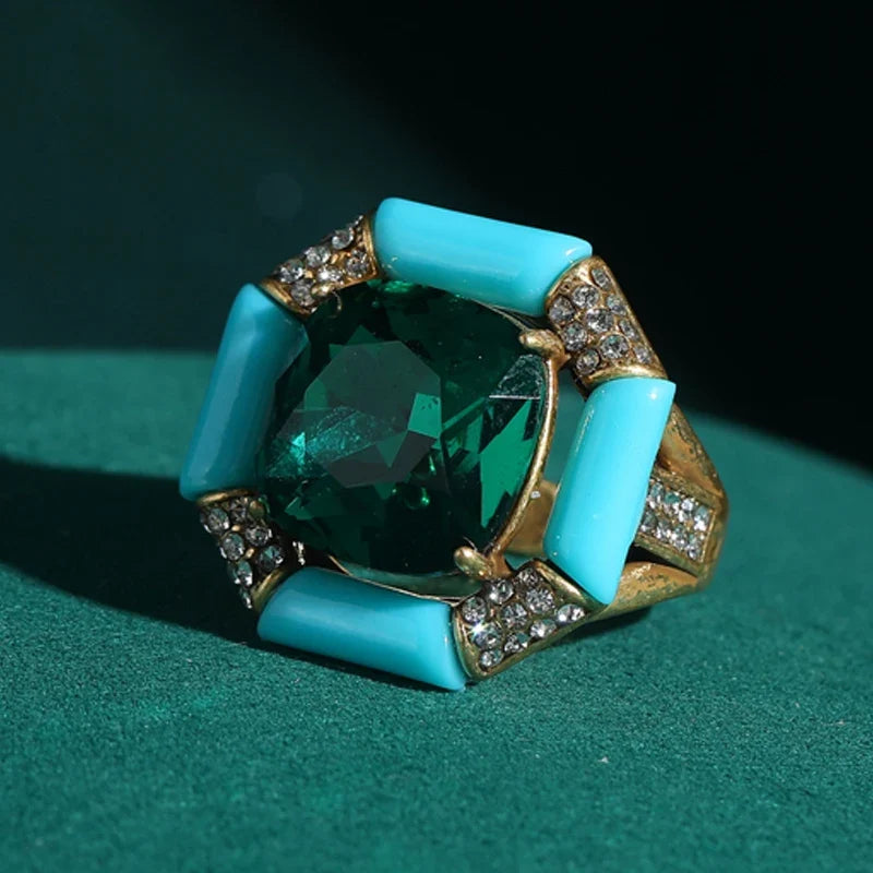 Antique Emerald Vert Cristal 18 carats Plaqué or Sea Bleu Émail Carré Pierre naturellele Bague